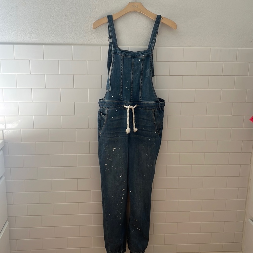 Paint, splattered, overalls